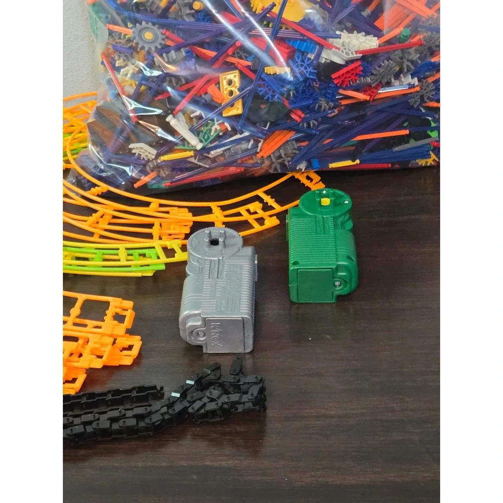 KNEX Roller Coaster Building Set Bulk Lot Track Motors Cars Rods Connectors
